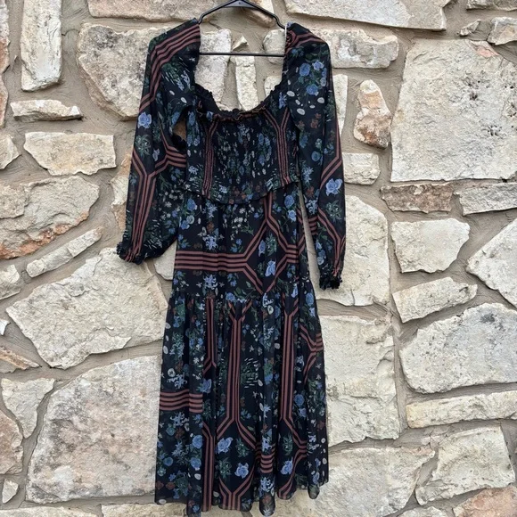 Aritzia wilfred floral dress size small - Picture 3 of 5